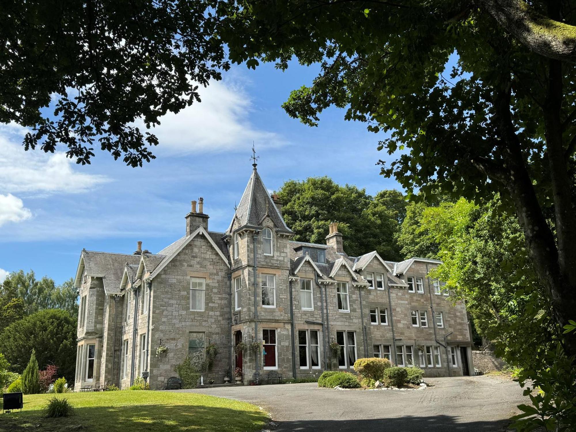 Hotel Wellwood Manor Pitlochry Esterno foto