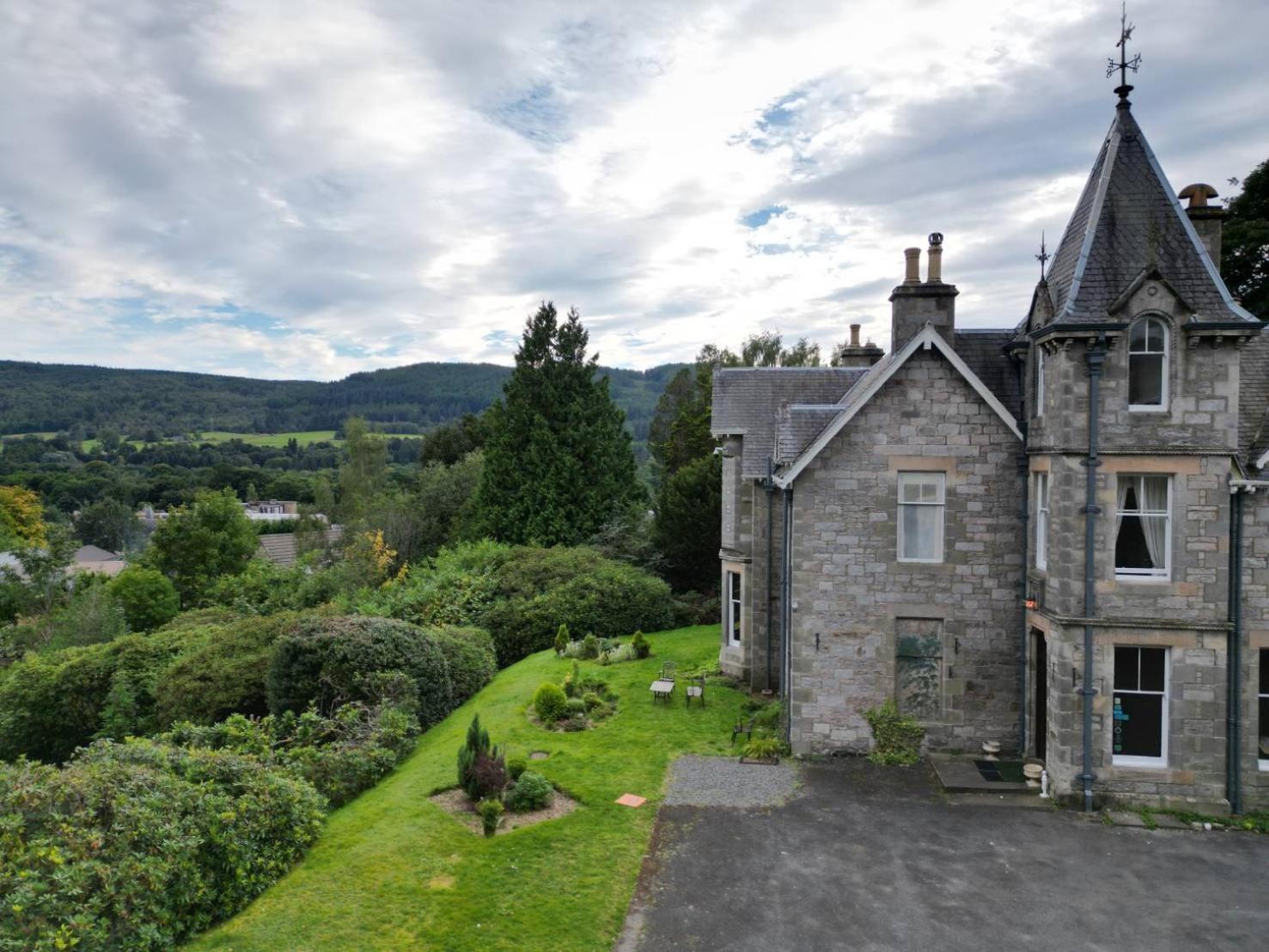 Hotel Wellwood Manor Pitlochry Esterno foto