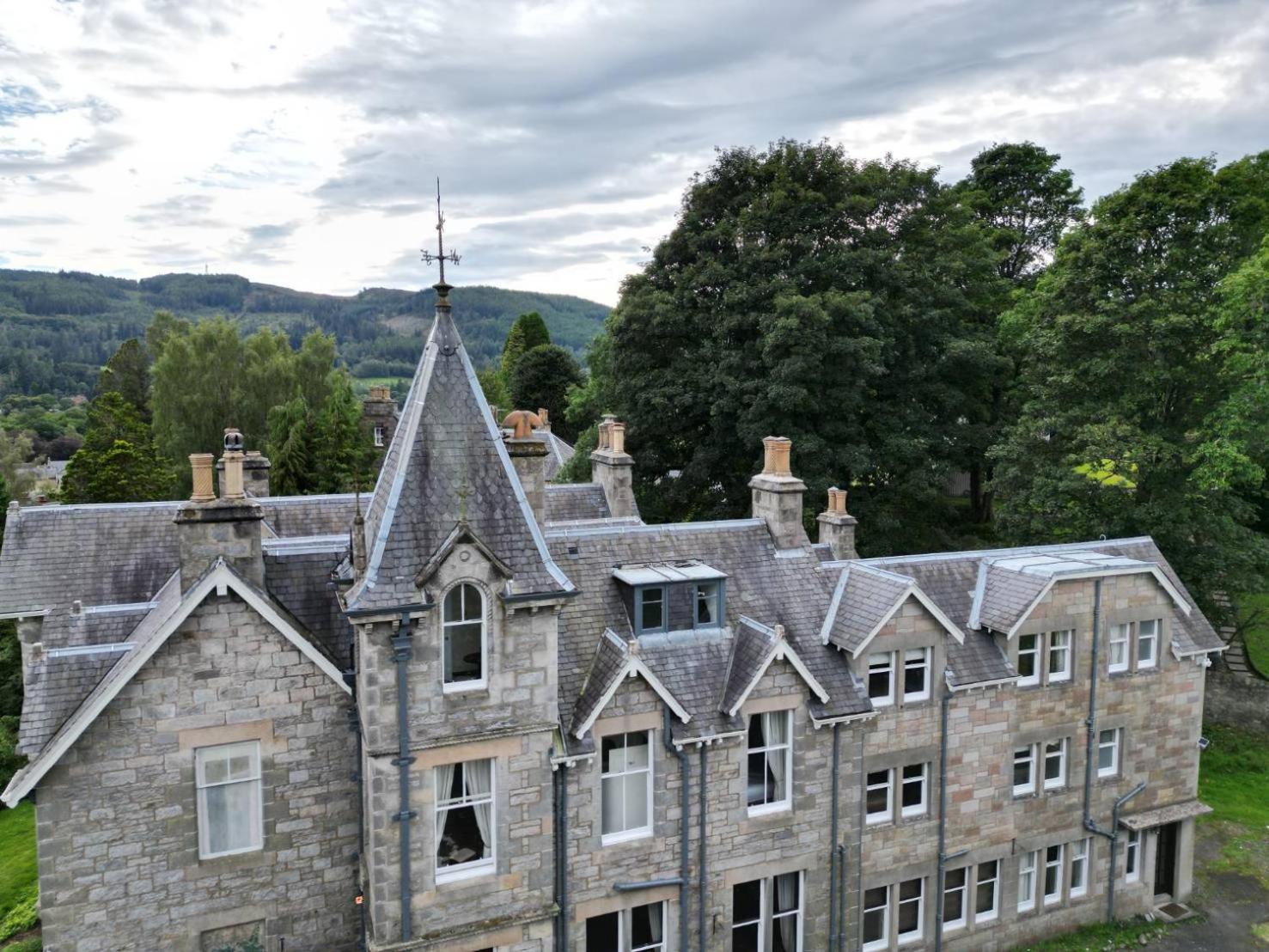 Hotel Wellwood Manor Pitlochry Esterno foto